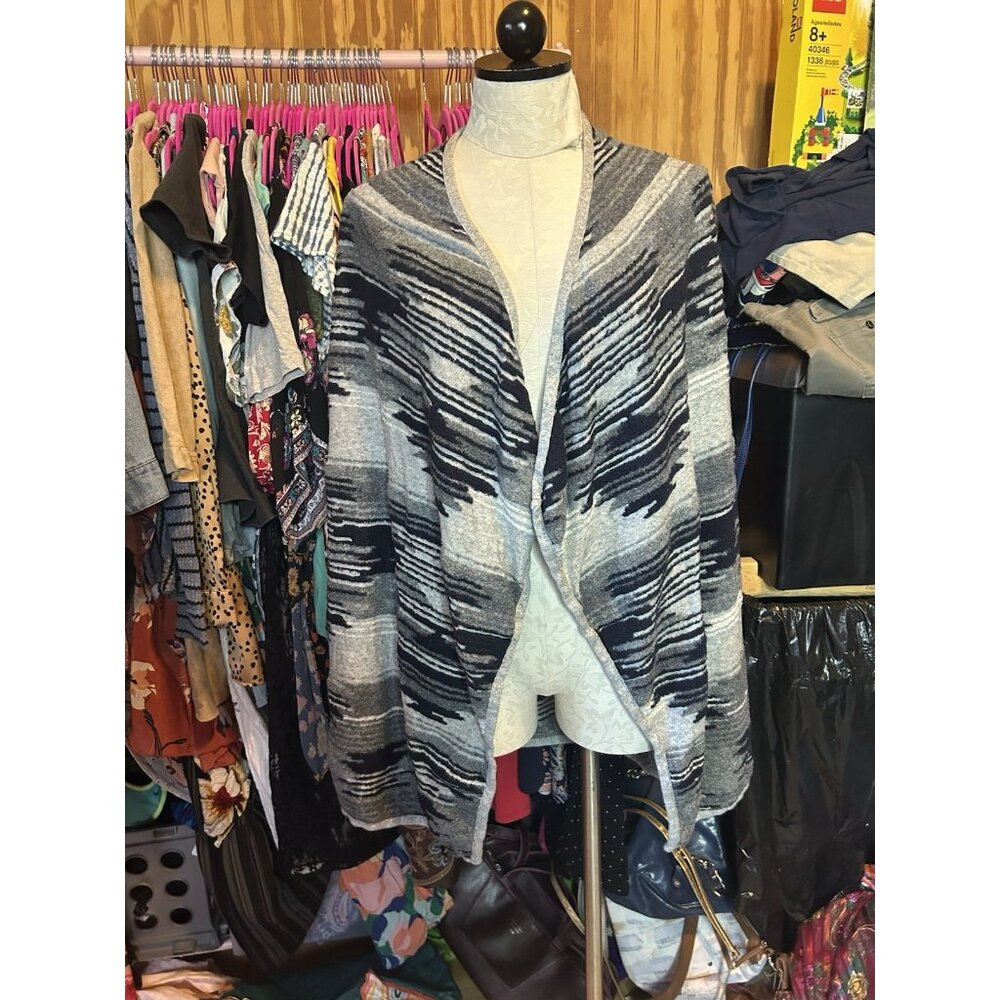 LUCKY BRAND Aztec Drape Open Front Cardigan Sweater Black & Gray Knit Sz‎ M - Picture 2 of 11